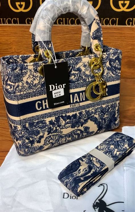 quanto costa la trousse dior|christian dior bag price.